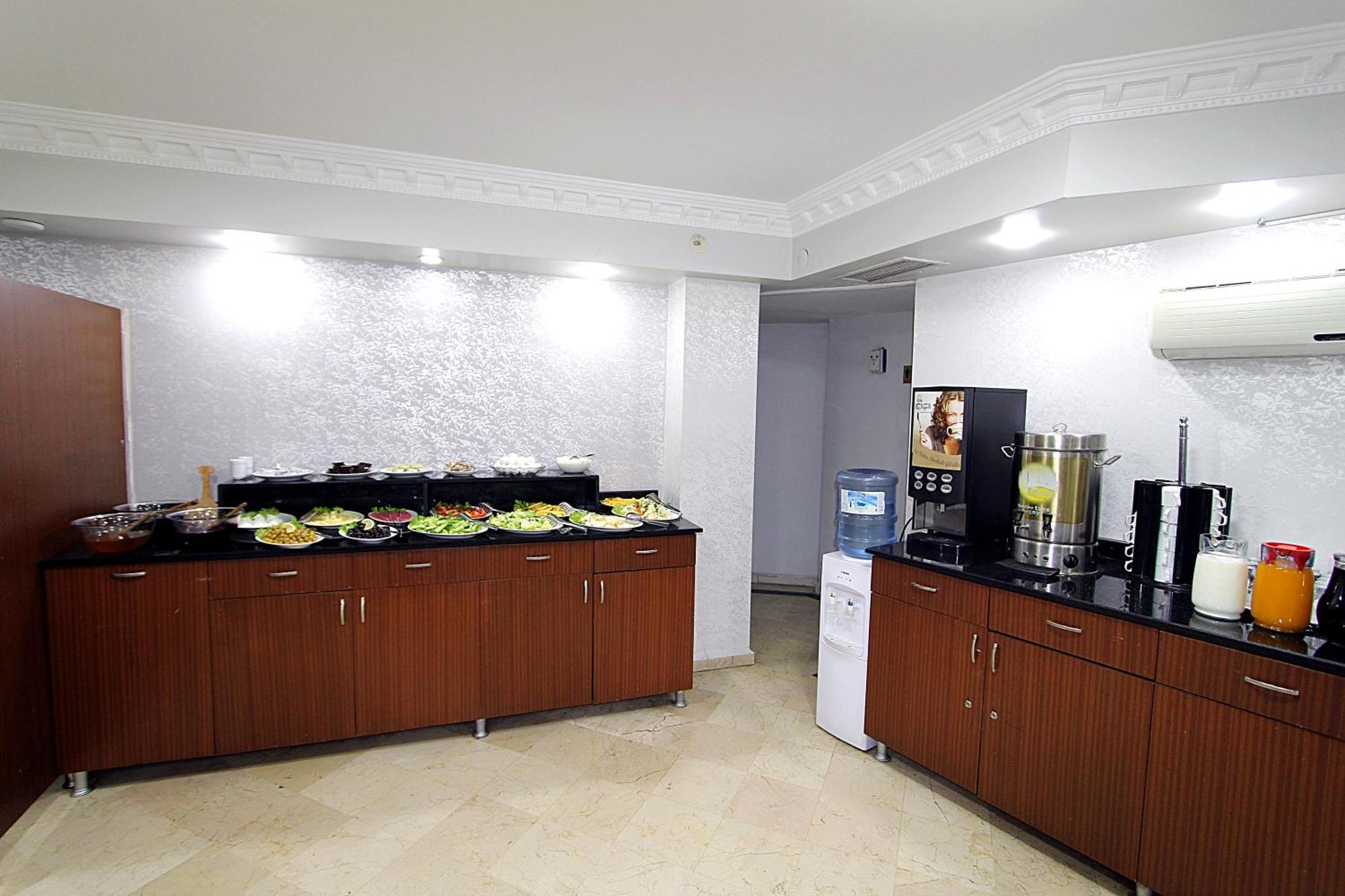 Lyon Hotel Istanbul Luaran gambar